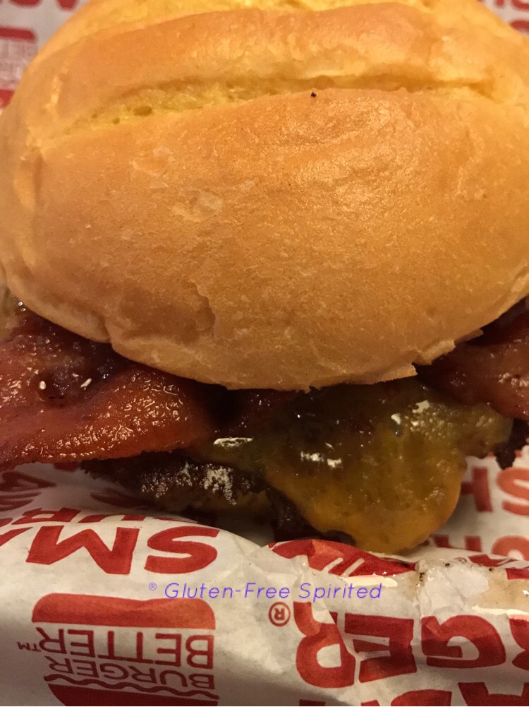 A picture of a bacon cheeseburger at Smashburger.