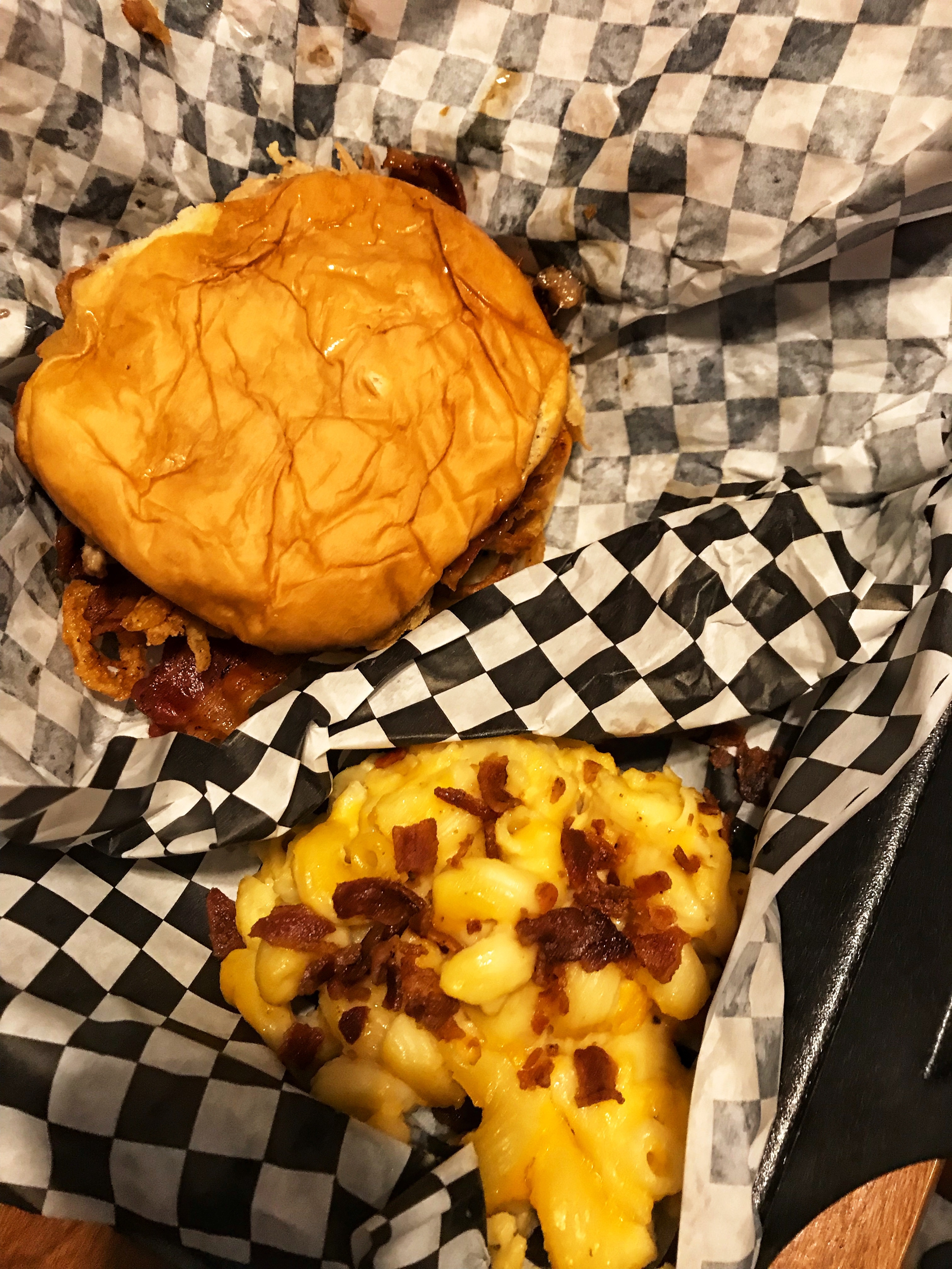 The Notorious PIG & Mac & cheese